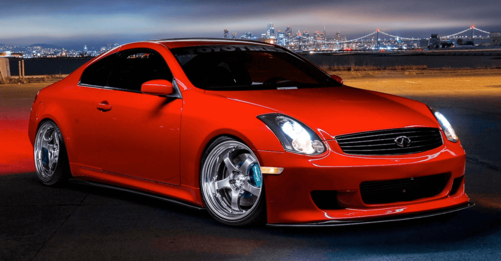 Red Infiniti G35 