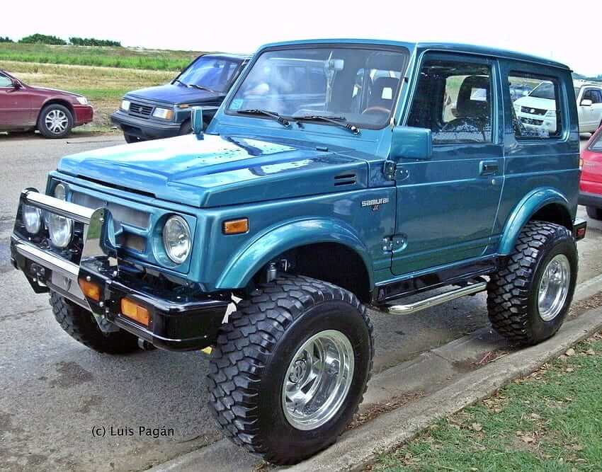 Suzuki Samurai