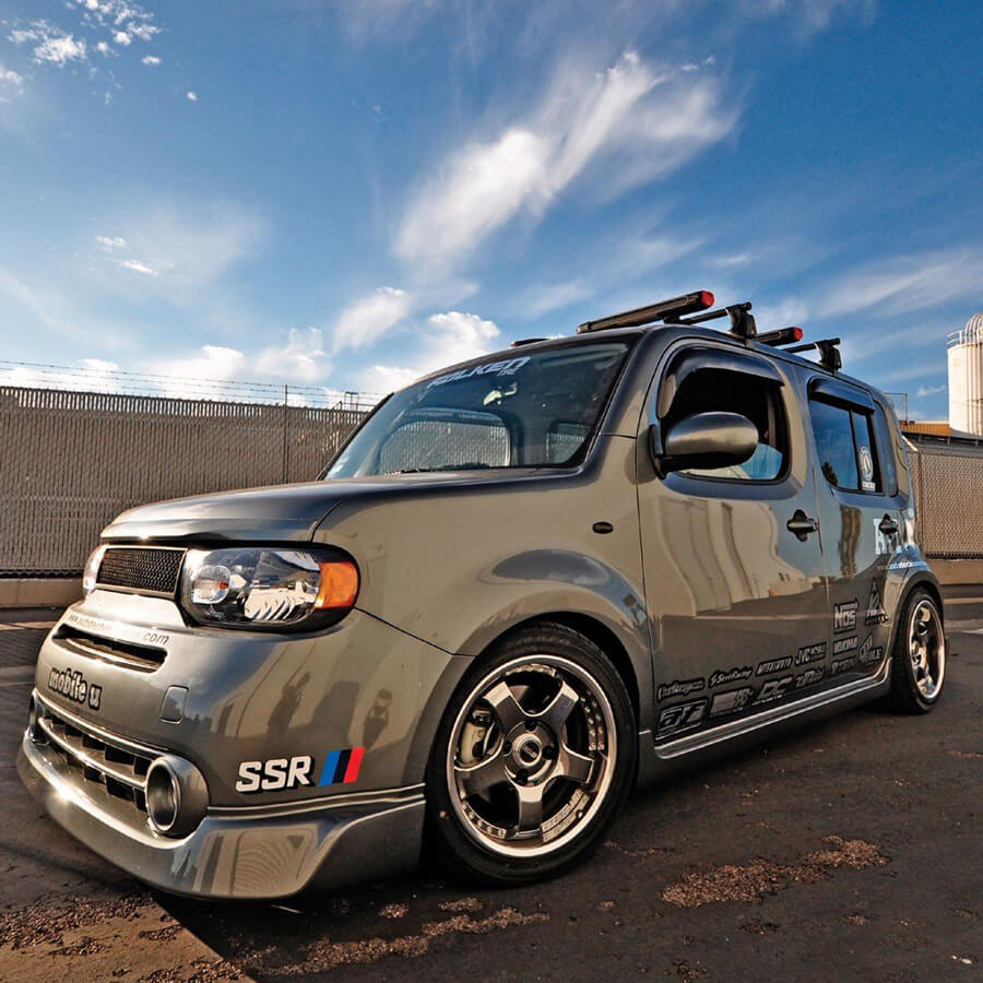 Nissan Cube square